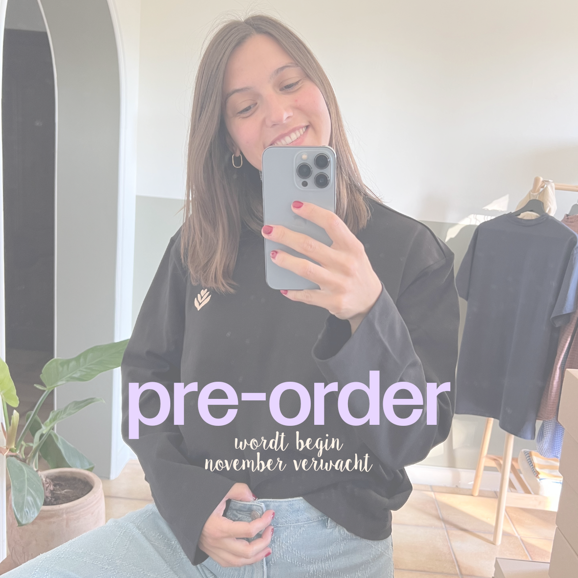 PRE-ORDER navy lange mouw t-shirt
